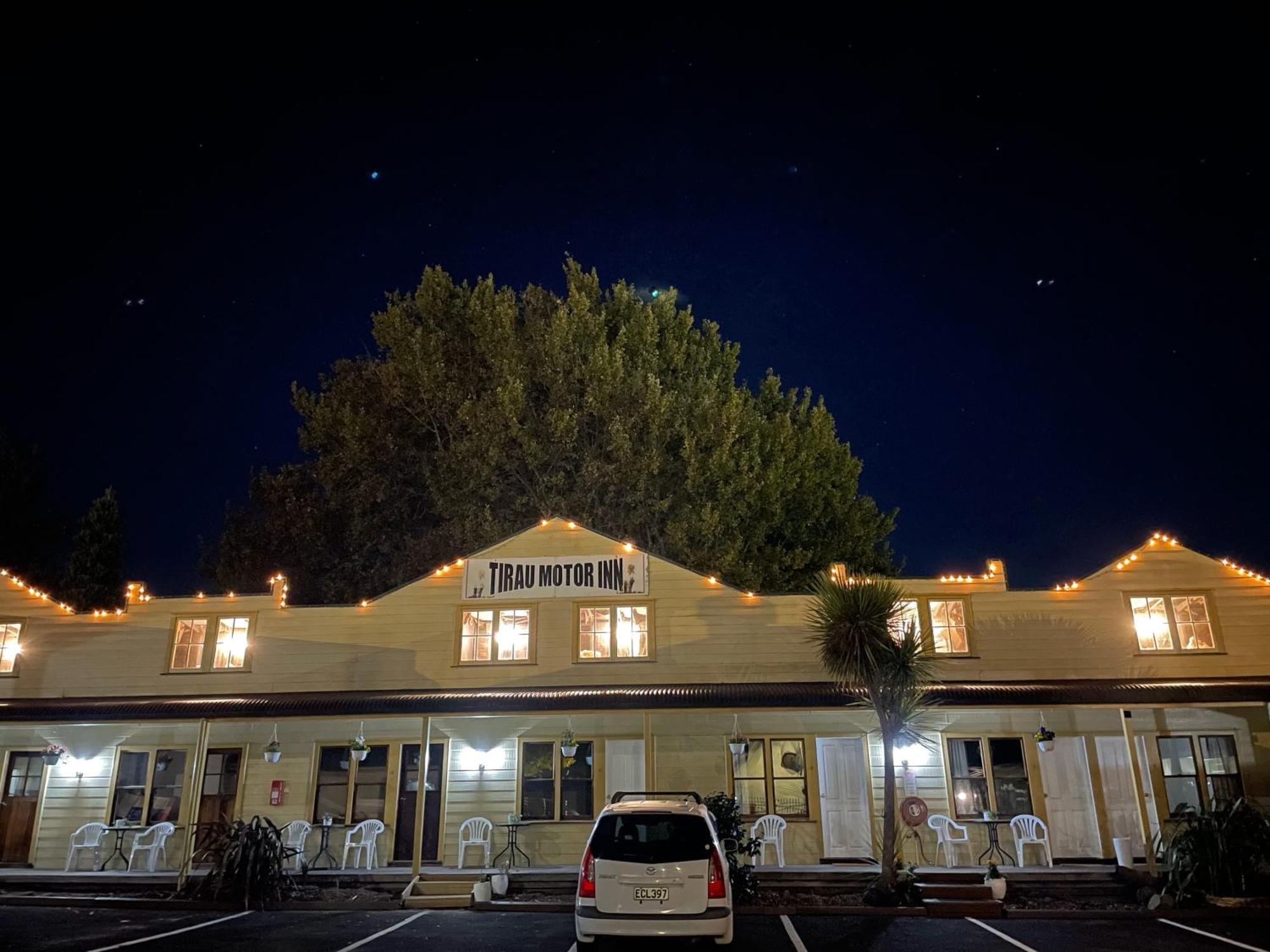 Tirau Motor Inn 外观 照片